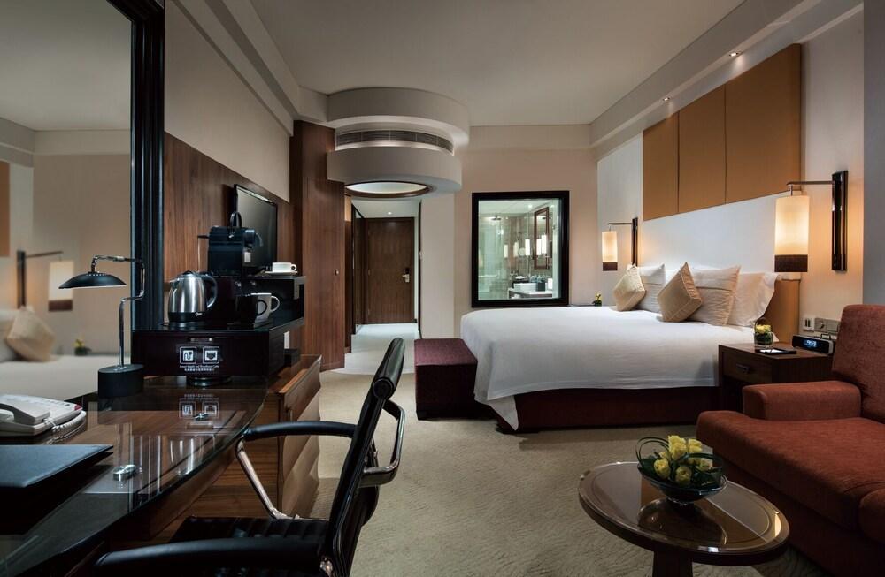 Grand Millennium Shanghai Hongqiao Екстериор снимка