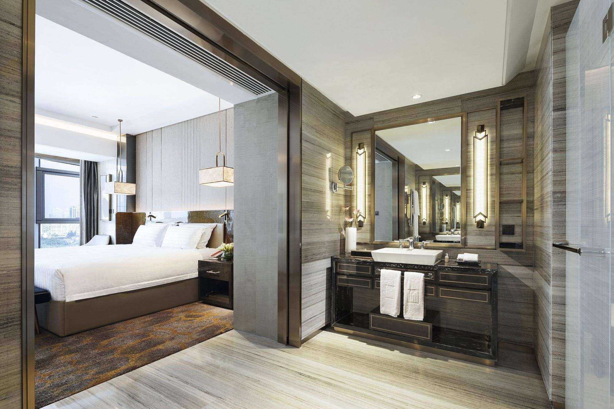 Grand Millennium Shanghai Hongqiao Екстериор снимка