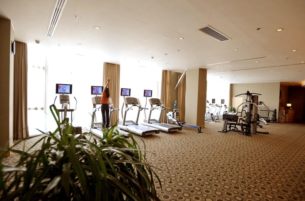 Grand Millennium Shanghai Hongqiao Екстериор снимка