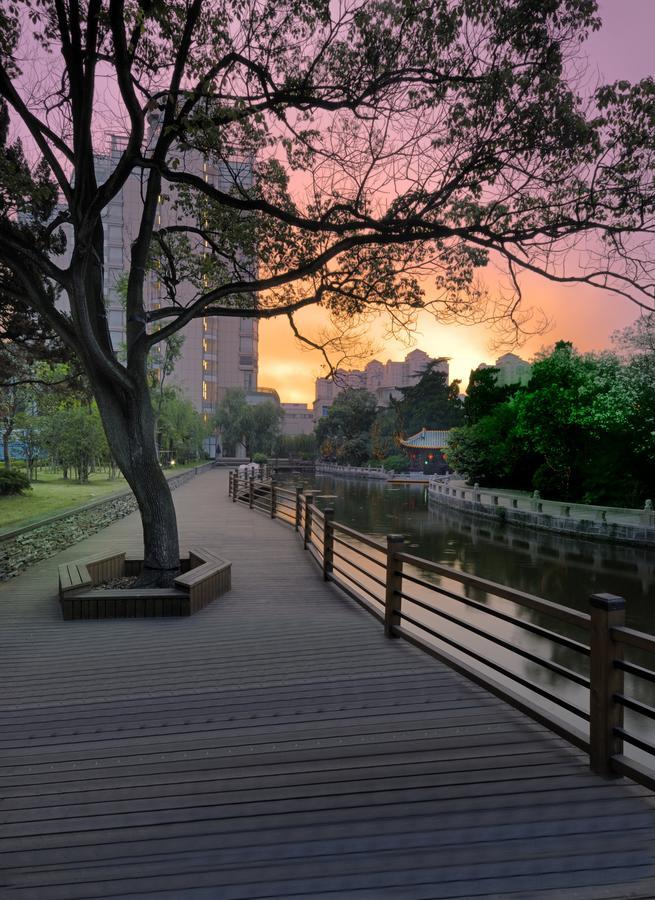 Grand Millennium Shanghai Hongqiao Екстериор снимка