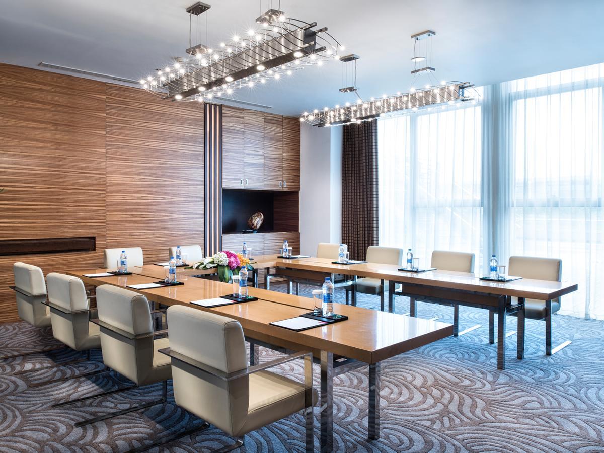 Grand Millennium Shanghai Hongqiao Екстериор снимка