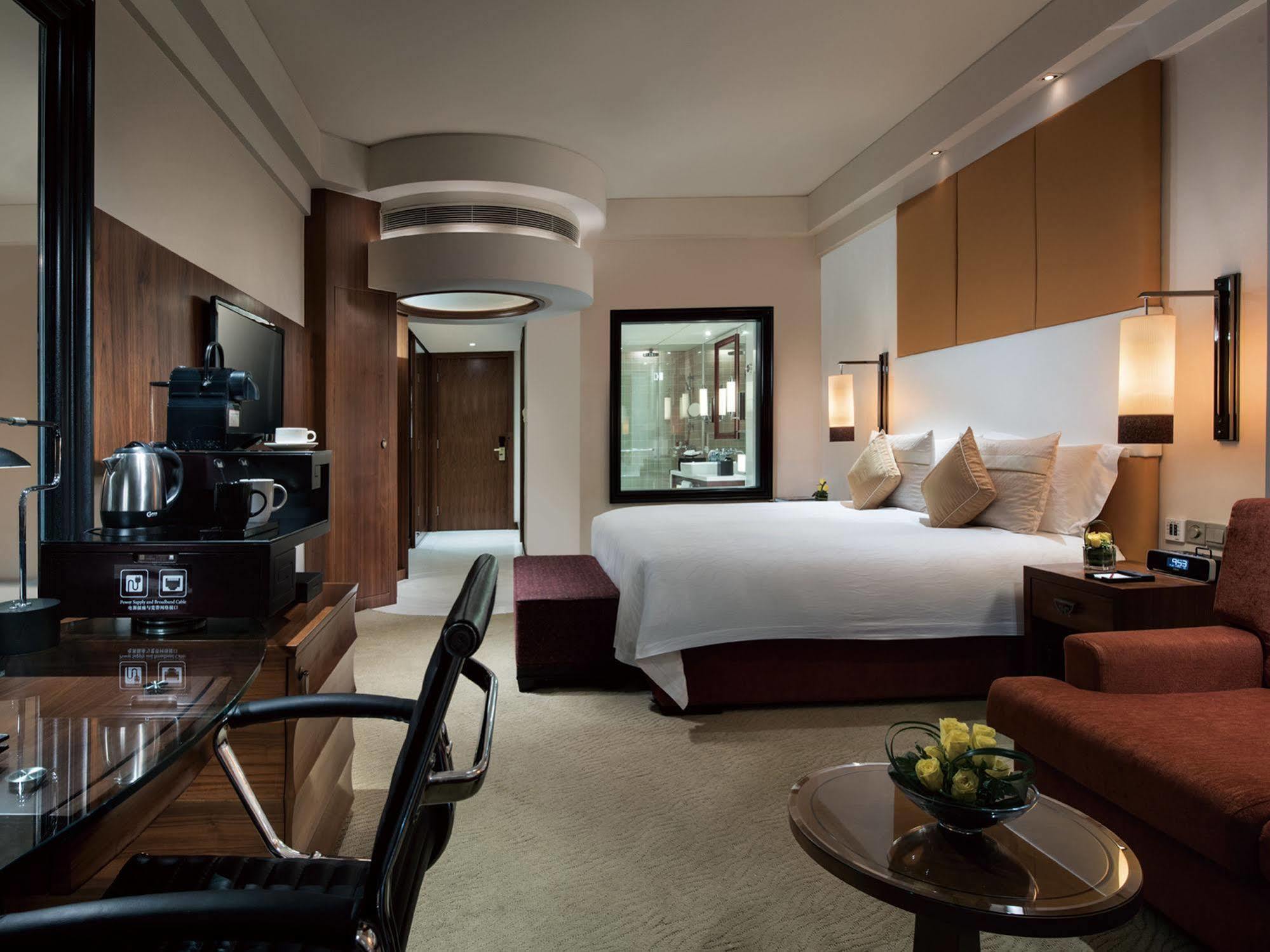 Grand Millennium Shanghai Hongqiao Екстериор снимка