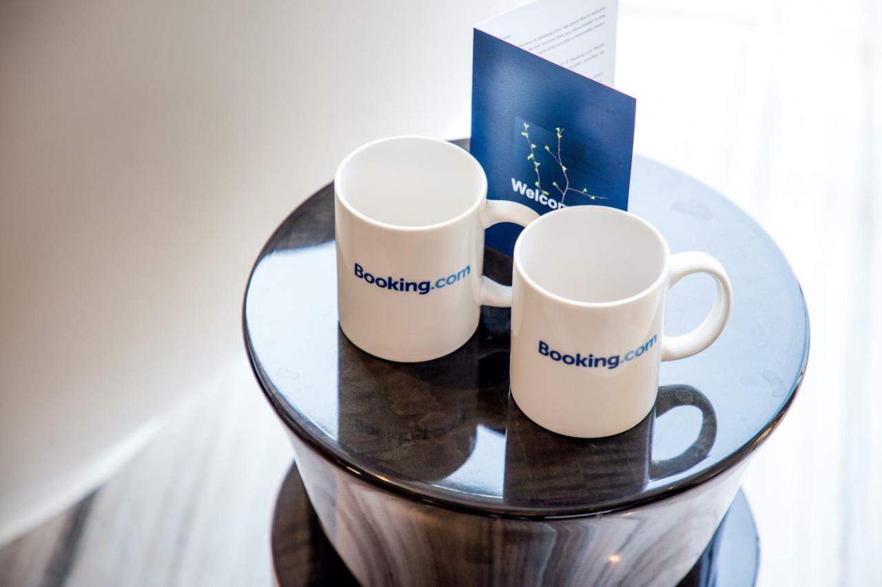 Grand Millennium Shanghai Hongqiao Екстериор снимка